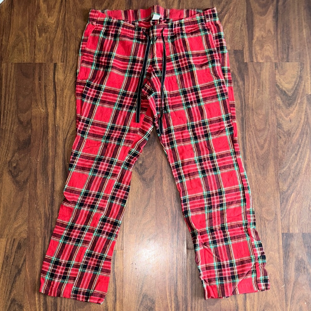Old Navy Red Plaid Pajama Pants